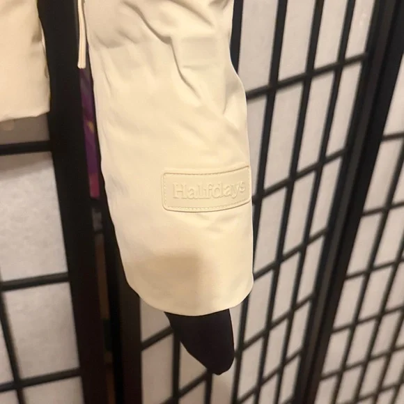 Halfdays Cream Puffer Jacket for Women - Picture 4 of 7